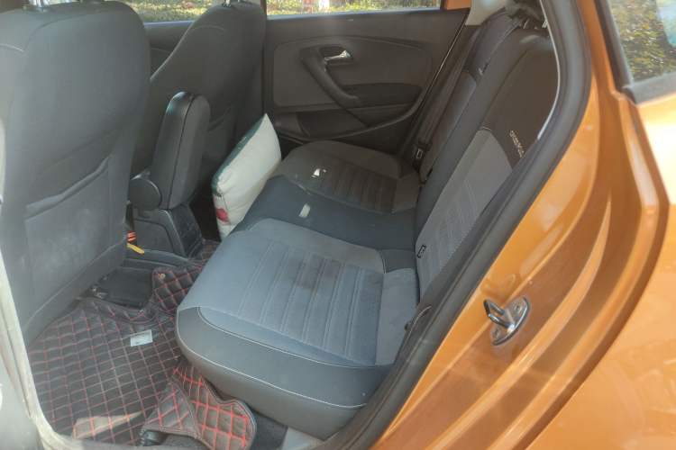 Used Volkswagen Polo 2016 1.6L Cross Polo Automatic Left Rear Seat