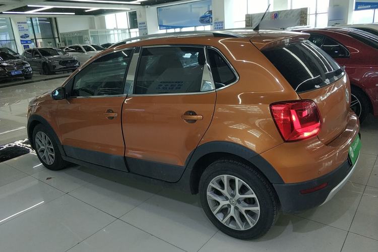 Used Volkswagen Polo 2016 1.6L Cross Polo Automatic Left Side