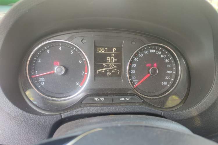 Used Volkswagen Polo 2016 1.6L Cross Polo Automatic Odometer Close Up