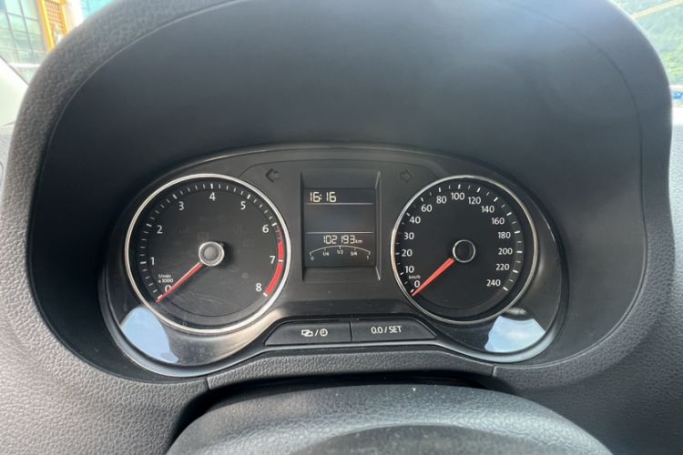 Used Volkswagen Polo 2016 1.6L Cross Polo Automatic Odometer Close Up