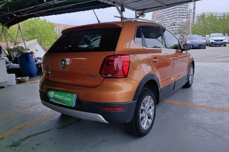 Used Volkswagen Polo 2016 1.6L Cross Polo Automatic Rear Right 45 Deg