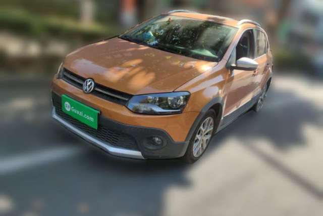 Ojetý Volkswagen Polo 2016 1.6L Cross Polo Automatic