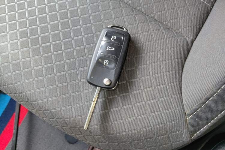Used Volkswagen Polo 2016 1.6L Cross Polo Automatic Vehicle Key