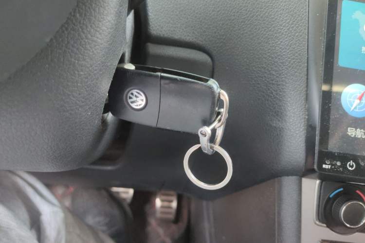Used Volkswagen Polo 2016 1.6L Cross Polo Automatic Vehicle Key