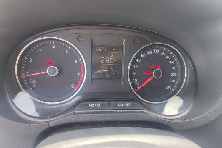 Used Volkswagen Polo 2016 1.6L Automatic Comfort Model Instrument Cluster
