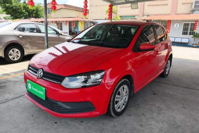 Ojetý Volkswagen Polo 2016 1.4L Automatic Trendy Model