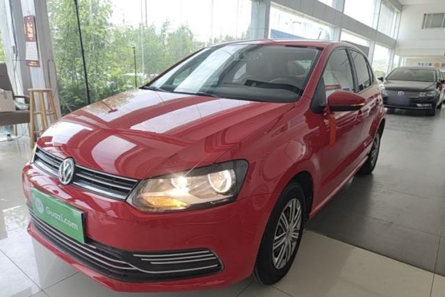 Ojetý Volkswagen Polo 2016 1.4L Automatic Trendy Model
