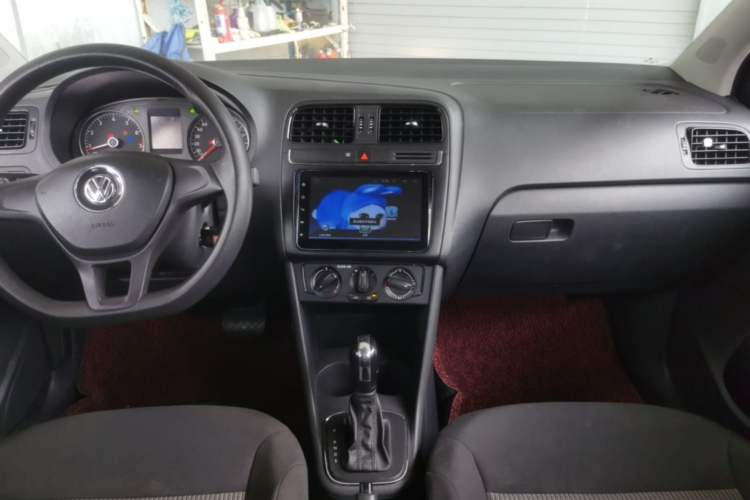 Used Volkswagen Polo 2016 1.4L Automatic Trendy Model Audio And AC Panel