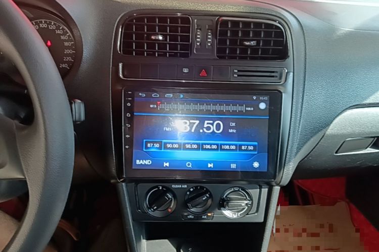 Used Volkswagen Polo 2016 1.4L Automatic Trendy Model Audio And AC Panel