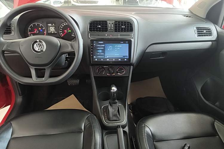 Used Volkswagen Polo 2016 1.4L Automatic Trendy Model Audio And AC Panel