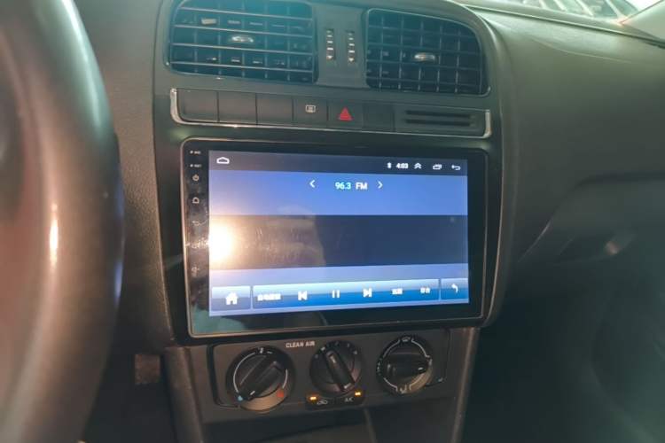 Used Volkswagen Polo 2016 1.4L Automatic Trendy Model Audio And AC Panel