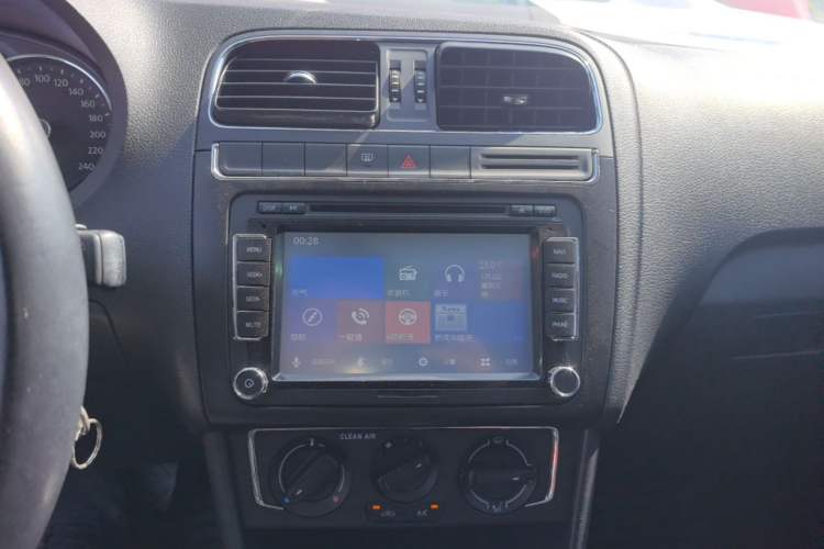 Used Volkswagen Polo 2016 1.6L Automatic Comfort Model Audio And AC Panel