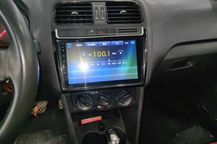 Used Volkswagen Polo 2016 1.4L Automatic Trendy Model Audio And AC Panel