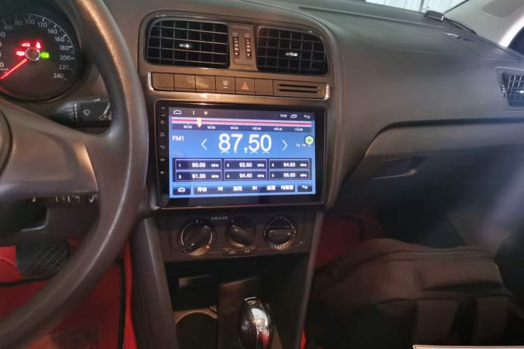 Used Volkswagen Polo 2016 1.4L Automatic Trendy Model Audio And AC Panel