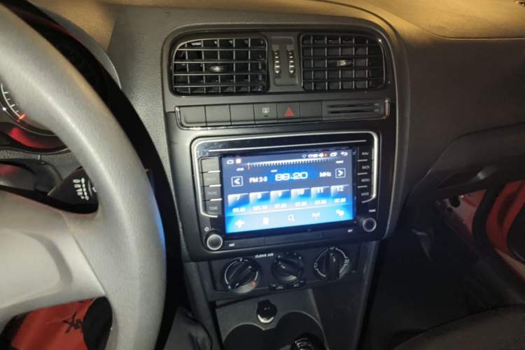 Used Volkswagen Polo 2016 1.4L Automatic Trendy Model Audio And AC Panel