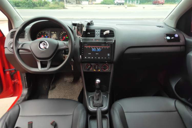 Used Volkswagen Polo 2016 1.4L Automatic Trendy Model Center Console