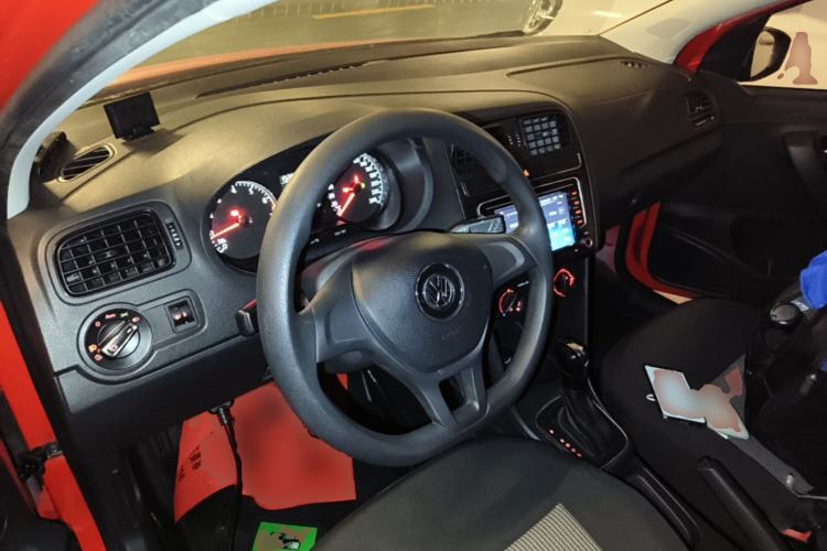 Used Volkswagen Polo 2016 1.4L Automatic Trendy Model Center Console