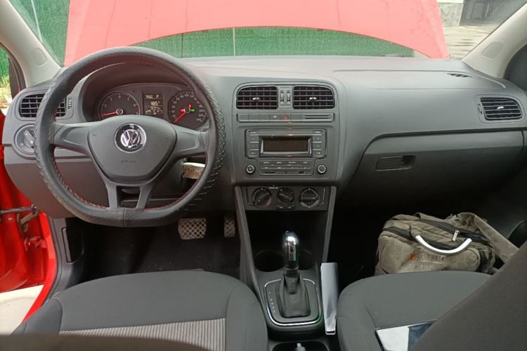 Used Volkswagen Polo 2016 1.4L Automatic Trendy Model Center Console
