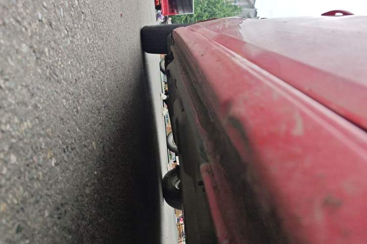 Used Volkswagen Polo 2016 1.4L Manual Fashion Model Chassis Front Right