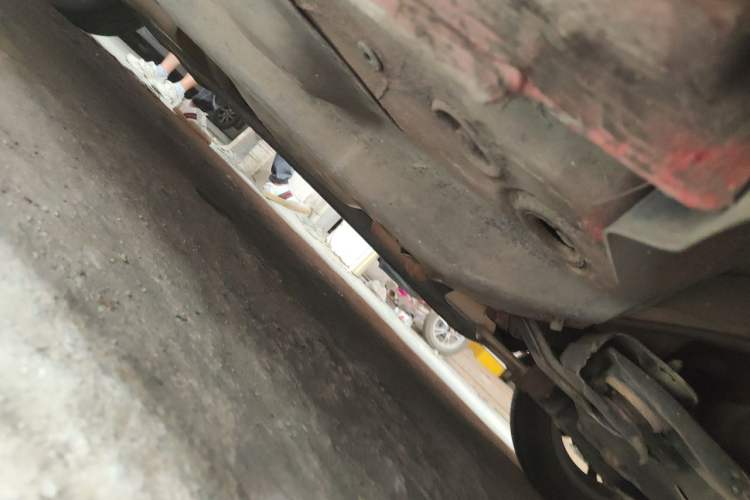 Used Volkswagen Polo 2016 1.4L Manual Fashion Model Chassis Front Right