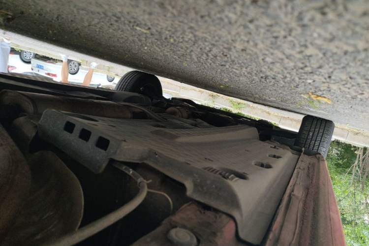 Used Volkswagen Polo 2016 1.6L Automatic Comfort Model Chassis Rear Left