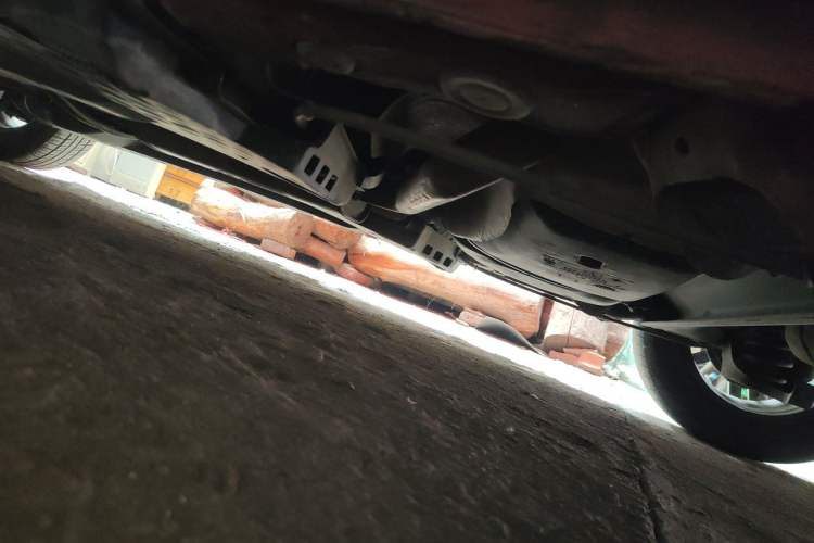 Used Volkswagen Polo 2016 1.4L Manual Fashion Model Chassis Rear Left
