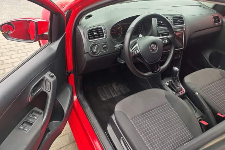 Used Volkswagen Polo 2016 1.6L Automatic Comfort Model Driver Seat
