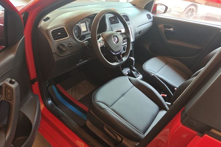 Used Volkswagen Polo 2016 1.6L Automatic Comfort Model Driver Seat