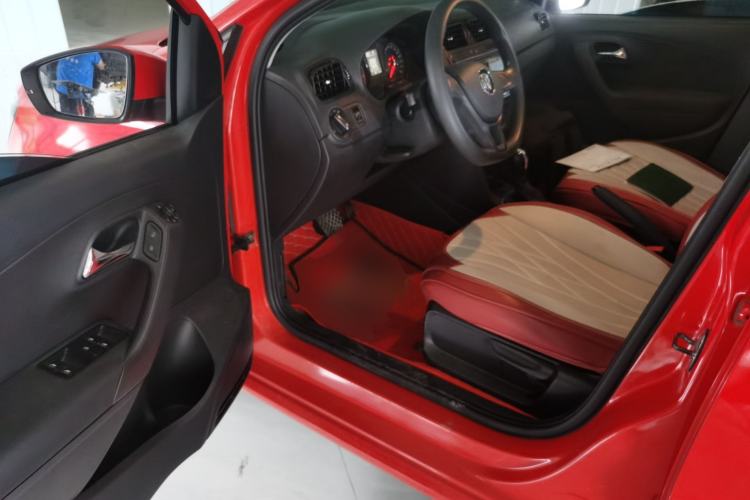 Used Volkswagen Polo 2016 1.4L Automatic Trendy Model Driver Seat