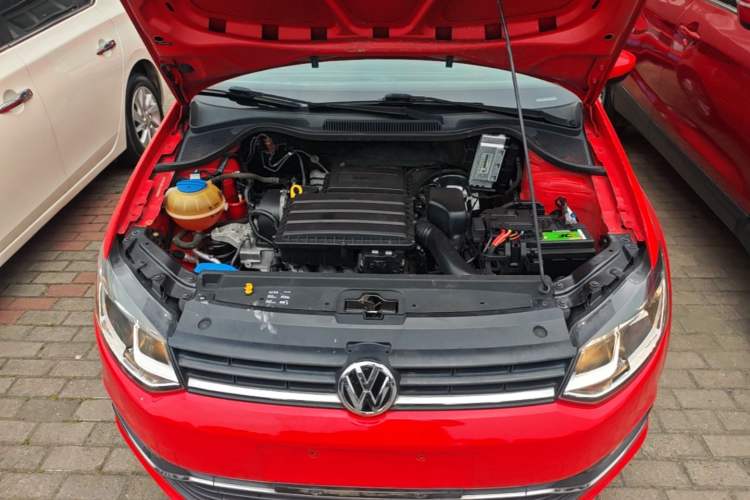 Used Volkswagen Polo 2016 1.6L Automatic Comfort Model Engine Bay