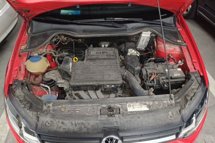 Used Volkswagen Polo 2016 1.6L Automatic Comfort Model Engine Bay