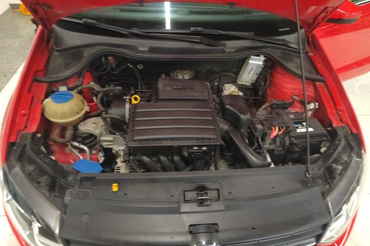 Used Volkswagen Polo 2016 1.6L Automatic Comfort Model Engine Bay
