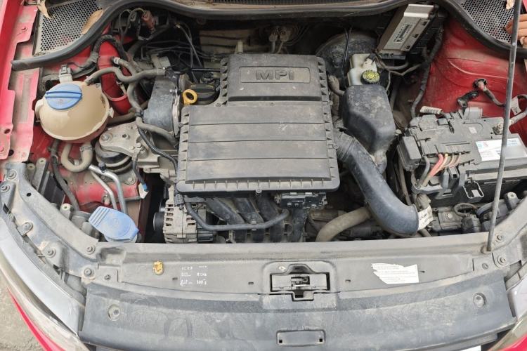 Used Volkswagen Polo 2016 1.4L Manual Fashion Model Engine Bay