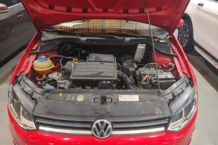 Used Volkswagen Polo 2016 1.6L Automatic Comfort Model Engine Bay