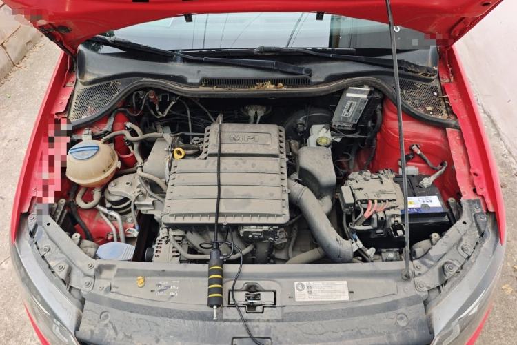 Used Volkswagen Polo 2016 1.4L Manual Fashion Model Engine Bay