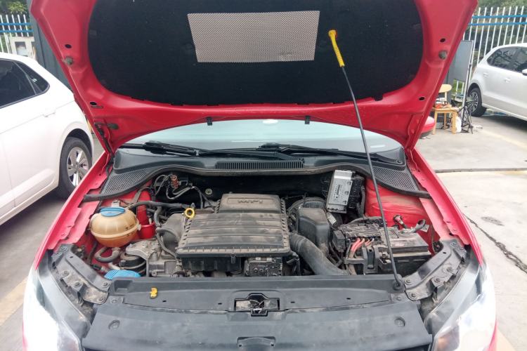 Used Volkswagen Polo 2016 1.6L Automatic Comfort Model Engine Bay