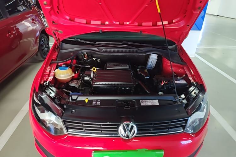 Used Volkswagen Polo 2016 1.4L Manual Fashion Model Engine Bay