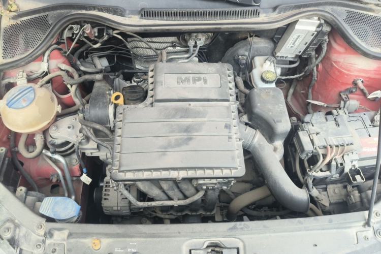 Used Volkswagen Polo 2016 1.4L Manual Fashion Model Engine Bay