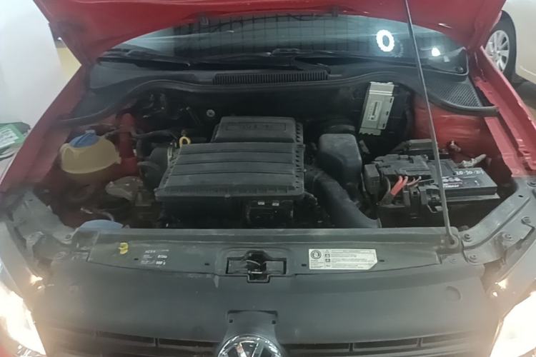 Used Volkswagen Polo 2016 1.6L Automatic Comfort Model Engine Bay