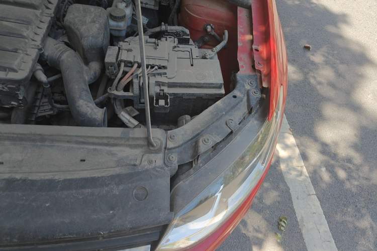 Used Volkswagen Polo 2016 1.6L Automatic Comfort Model Engine Bay Left
