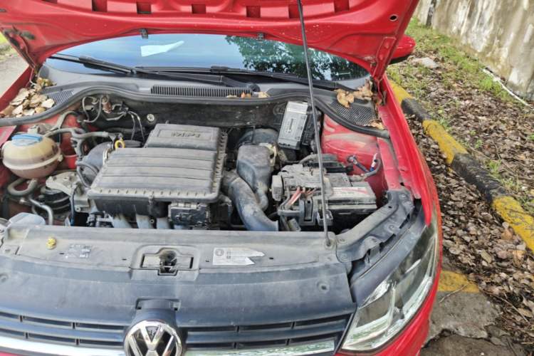 Used Volkswagen Polo 2016 1.6L Automatic Comfort Model Engine Bay Left