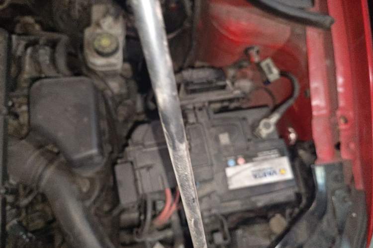 Used Volkswagen Polo 2016 1.6L Automatic Comfort Model Engine Bay Left