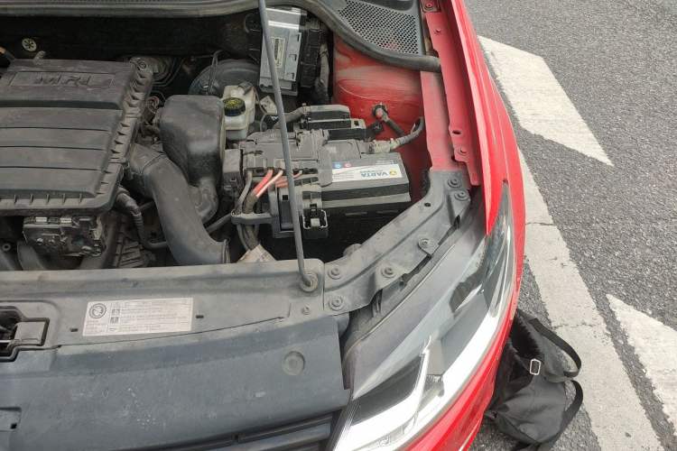 Used Volkswagen Polo 2016 1.6L Automatic Comfort Model Engine Bay Left