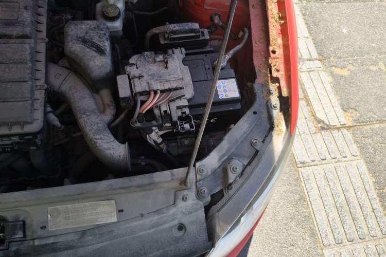 Used Volkswagen Polo 2016 1.6L Automatic Comfort Model Engine Bay Left