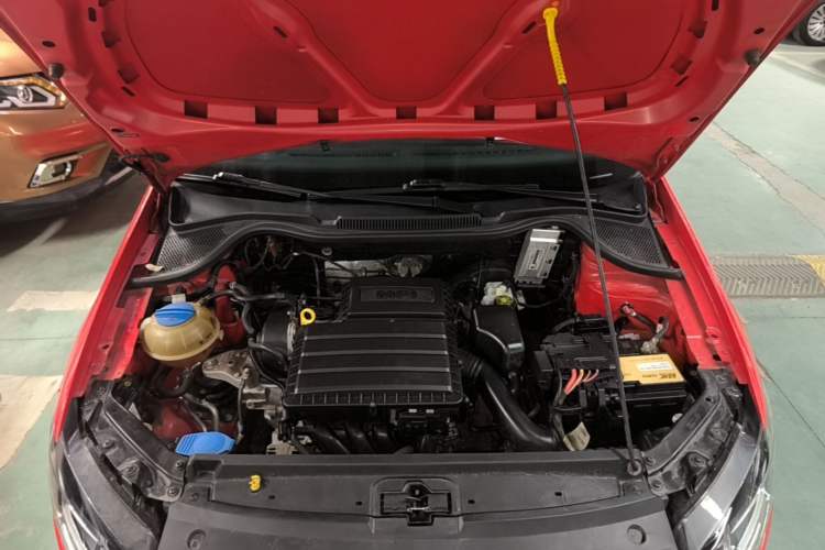 Used Volkswagen Polo 2016 1.6L Automatic Comfort Model Engine Bay