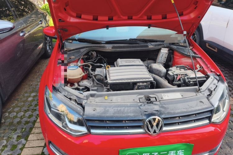 Used Volkswagen Polo 2016 1.6L Automatic Comfort Model Engine Bay Right
