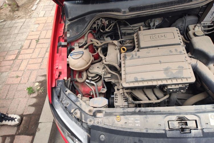 Used Volkswagen Polo 2016 1.4L Manual Fashion Model Engine Bay Right