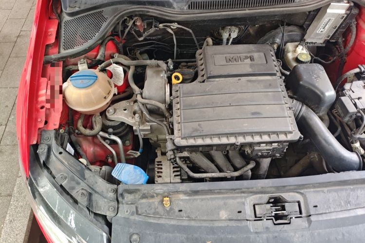 Used Volkswagen Polo 2016 1.6L Automatic Comfort Model Engine Bay Right