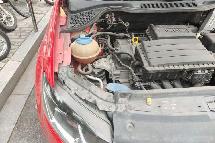 Used Volkswagen Polo 2016 1.6L Automatic Comfort Model Engine Bay Right