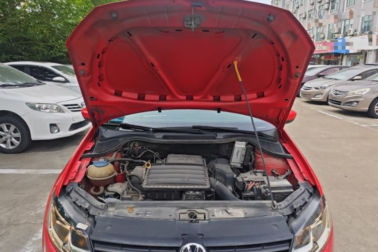 Used Volkswagen Polo 2016 1.6L Automatic Comfort Model Engine Bay